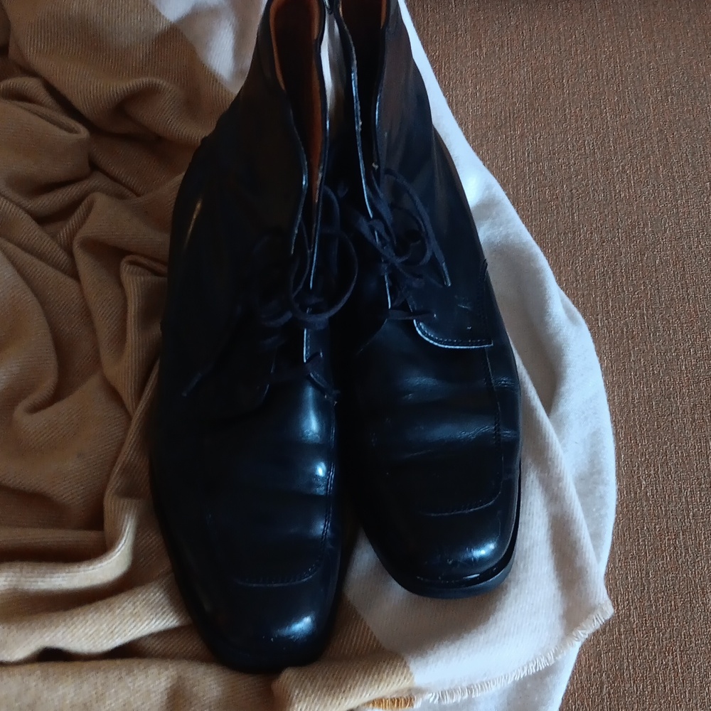 Tod's Black Leather Boots - Picture 9 of 12